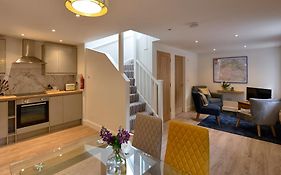 Harris Cottage - Uk40056
